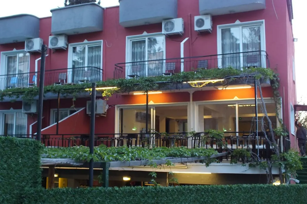 Avalon Otel Kusadasi 3*,